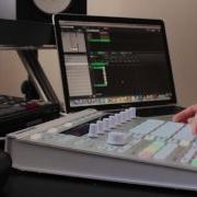 Beatowski Making A Smooth Beat With Maschine
