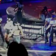 Britney Spears Circus Tour 2009 Break The Ice Interlude Womanizer Encore