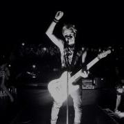 Sum 41 With Me Live In Italy 2017 BEST CROWD SINGING