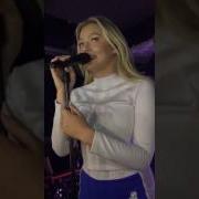 Astrid S Paper Thin Live From Paris At The Pop Up Du Label On November 17th 2016