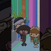 Port A PLOT TWIST Shorts