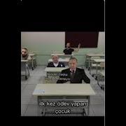 Ilk Kez ödev Yapan çocuk