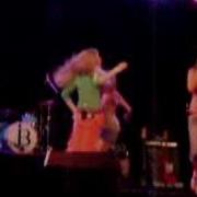 Huckapoo Performing Runaway