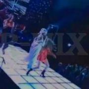 Ajda Pekkan Feat Tarkan Yakar Geçerim 2011