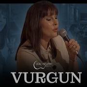 Funda Arar Vurgun Çok Akustik