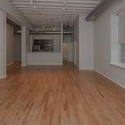 A Wicker Park 1 Bedroom Loft Next To The Damen Blue Line Stop