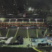 Maroon 5 Load In