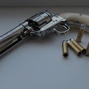 Colt Peacemaker Кольт 45 Миротворец
