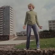 Песня До чего дошёл прогресс 1979 исполняет Елена Камбурова