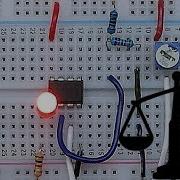 Digital Comparator With OpAmp