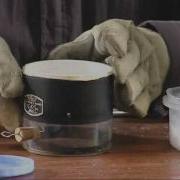 Teaching Radioactivity Diffusion Cloud Chamber Class Experiment