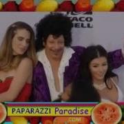 JEFF ROSS Dresses Up Like PRINCE At Comedy Central Roast Of Rob Lowe