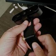 Logitech BRIO 4K Web Camera Easily Remove The Mount