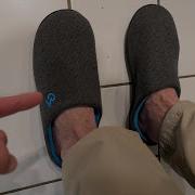 Почему я предпочитаю их а не Crocs для дома Мужские двухцветные домашние тапочки VeraCosy с эф
