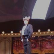 John Cleese Cracks Up At Monty Python Live