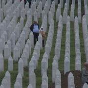 Srebrenitsa Soykırımı Nın 24 Yıl Dönümünde 33 Naaş Daha Toprağa Verildi