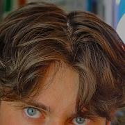 How To Style A Textured Middle Part