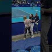 Girls Fight Over Andy Murray S Towel