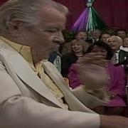 Bill Gloria Gaither Keep On The Firing Line Live Ft Calvin Newton
