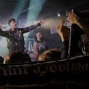 Owls Woods Graves Above Aurora Garota Live In Warsaw 21 11 2025