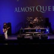 Almost Queen UNDER PRESSURE