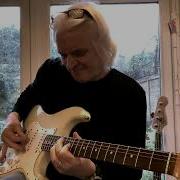 TEARS FOR FEARS BROKEN NEIL TAYLOR DEMONSTRATES HIS ICONIC GUITAR SOLO