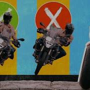 Motorcycle Riders You Re Leaning The Wrong Way