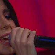 Simge Pencereler Önünde Kral Pop Akustik