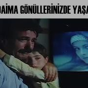 Utanıyorum Türk Filmi Ferdi Ve Cengiz Sevim In Yokluğuna Alışmaya Çalışır