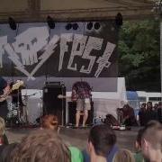 PIANOS BECOME THE TEETH Live Fluff Fest 2012