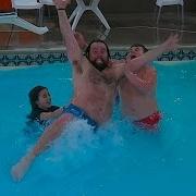 DON T PEE IN THE POOL