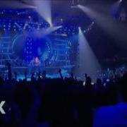 Britney Spears Hold It Against Me Real Live Vocals