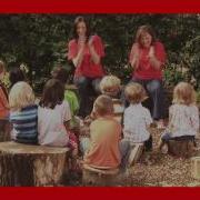 Makaton ROW ROW ROW YOUR BOAT Singing Hands