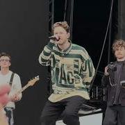 Normandie White Flag Live At Rock For People 2025