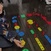TINY ENGINEERS EP 4 Learn Coding With Edison V3 Robot Easy U Shaped Track Challenge