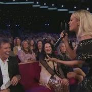 Incredible Tribute To Randy Travis By Carrie Underwood