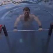 Dmitry Klokov 190 Kg Thruster Bajo El Agua