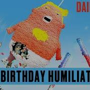 Почему вечеринка в честь 80 летия Трампа настолько коррумпирована Подкаст The Daily Beast