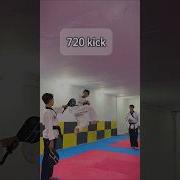 Amazing Kick 360 540 720 Kick PERFECT Taekwondo Karate Martialarts Kick Tricking