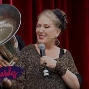 Suzan Kardeş Sendeki Kaşlar Bende De Olaydı Yar Arkadaşım Hoşgeldin