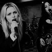 Anne Bloom Vicky Viktoria The Perfect Lady Darkwave Post Punk