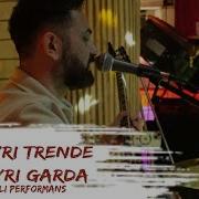Zeynel Doğan Sen Ayrı Trende Ben Ayrı Garda