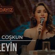 Gizem Coşkun Söyleyin Masadayız