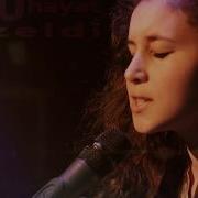 Karsu Dönmez Özlediğim şimdi çok Uzaklarda