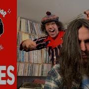 Nardwuar Vs Bones