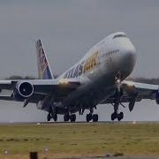 4K 100 Planes Landing And Take Off In 1 HOUR The Best Of Plane Spotting 2018
