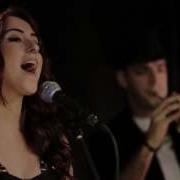 Six Pack Düşünme Hiç Ajda Pekkan Cover