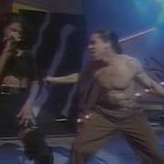 C C Music Factory Gonna Make You Sweat Everybody Dance Now Live Ft Freedom Williams