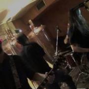 Scaramanga Medveď Live
