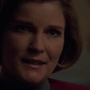 Captain Janeway Gives Seven Of Nine A Lesson In Compassion